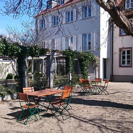 Hotel Am Main Veitshochheim Bagian luar foto