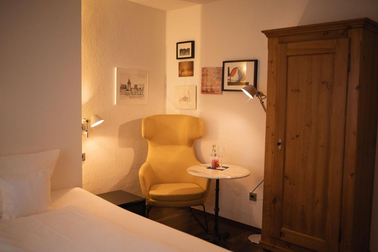 Hotel Am Main Veitshochheim Bagian luar foto